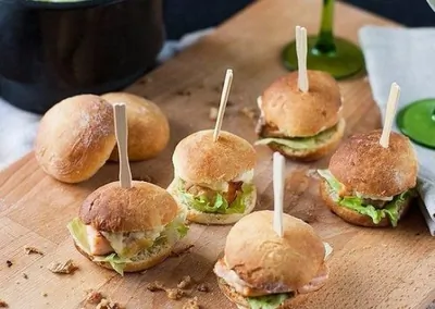 Мини-бургеры с семгой