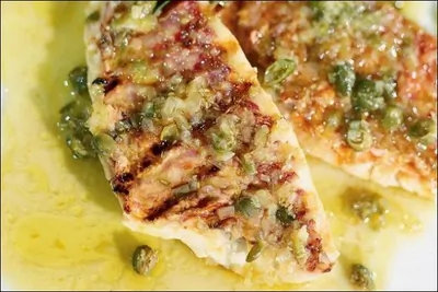 Кефаль под лимонно-апельсиновым соусом