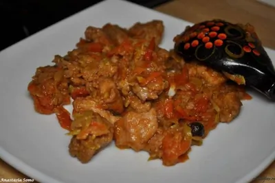 Свинина с орехами «Бами»