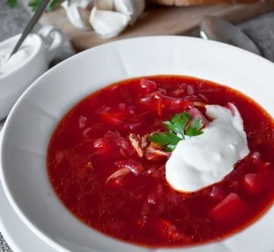 Борщ из баранины со свежей и квашеной капустой