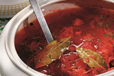 Пасхальный борщ с хреном и квашеной капустой