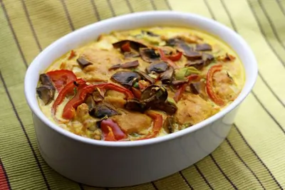 Курица карри запеченная с сыром и овощами