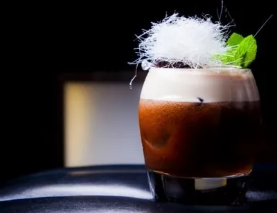 Коктейль Simplex из Мерседес бара