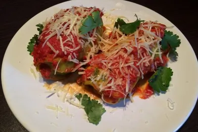 Голубцы с орехами и паниром