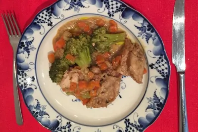 Рагу «Ткемали» из курицы с брокколи