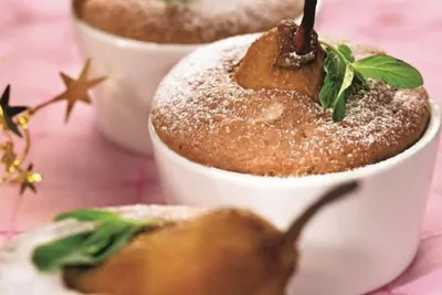 Шоколадные кексы с грушами