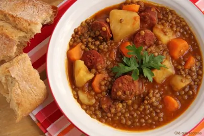 Чечевица с чоризо