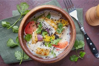 Куриное филе гриль с киноа и мякотью апельсинов