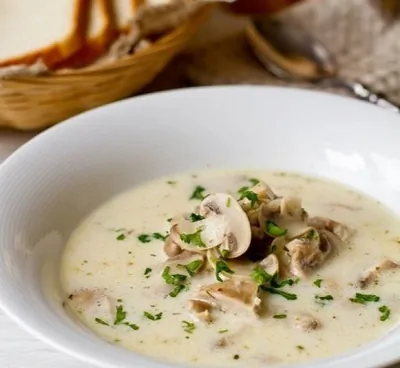 Грибной суп с курицей и тыквой