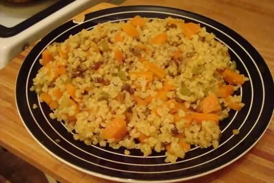 Булгур с чечевицей и овощами
