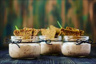 Форшмак с льняным хлебцем в баночке