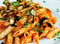 Паста с баклажанами и грибами