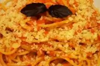 Спагетти с соусом из печеных перцев