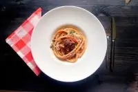 Паста макарончини с белыми грибами и стручковой фасолью