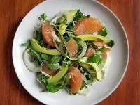 Салат из фенхеля, авокадо и грейпфрута