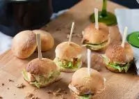 Мини-бургеры с семгой