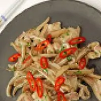 Закуска из поросячьих ушек