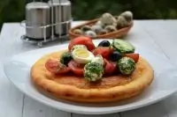 Йоркширский пудинг с сыром и овощами