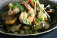 Овощное карри с креветками