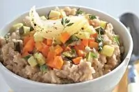Овсяная каша с овощами