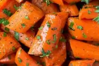 Запеченная медовая морковь