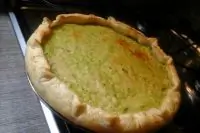 Слоеный пирог со свежей спаржей