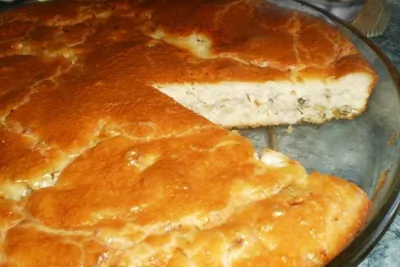 Пирог с капустой, мясом и зеленью