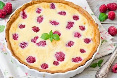 Малиновая шарлотка