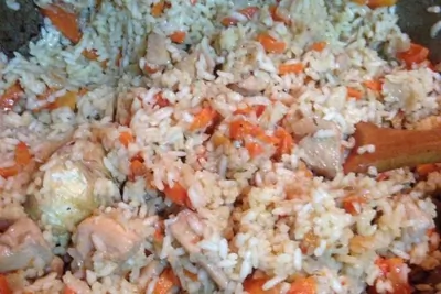 Плов с медовой курицей