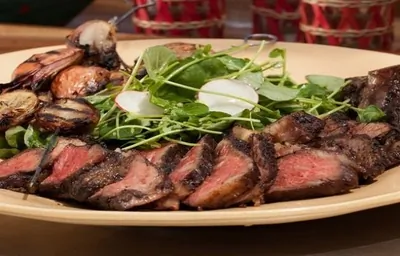 Стейк рибай с кресс-салатом