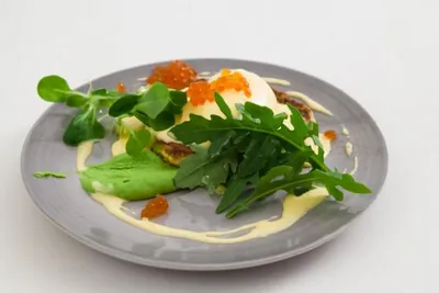 Оладьи с кабачками и красной икрой