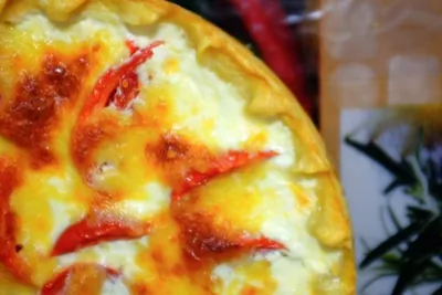 Киш лорен с курицей и грибами