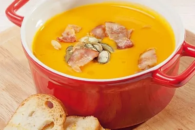 Тыквенный крем-суп с имбирём и беконом