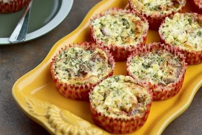 Яичные мини-запеканки из цесарки