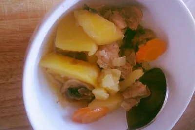 Нежная картошка с грибами и свиной шеей в мультиварке