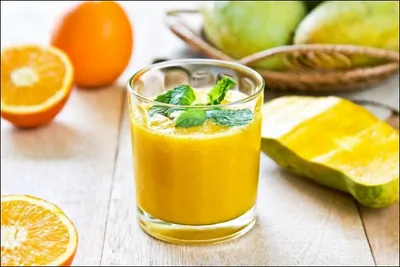 Морковно-манговый смузи с физалисом