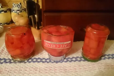 Закуска к текиле из маринованных кусочков арбуза