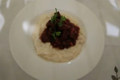 Телячьи щеки в пиве