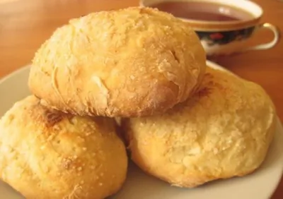 Сдобные булочки на кефире