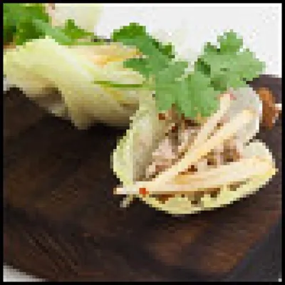 Низкоуглеводный тако с курицей и миндалем