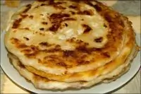 Луковая лепешка на кефире