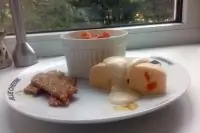 Творжный пудинг в пароварке с молочным соусом