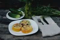 Кабачки с фаршем и грибами