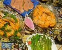 Радужная форель в вине со спаржей и гранатовым соком