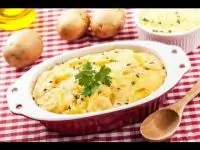 Картофельный гратен с сыром, по-французски