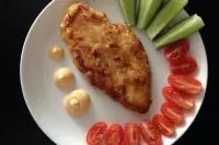 Куриные грудки в сливочном кляре с приправами