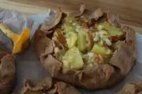 Плацинды с лисичками и молодым картофелем