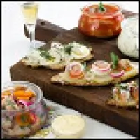 SOS: сельдь, сыр и снапс