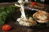 Оладьи с сыром и зеленью