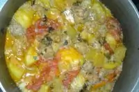 Овощное рагу с фрикадельками